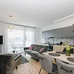 Elisabeth Downtown By Firsthost * Budapest