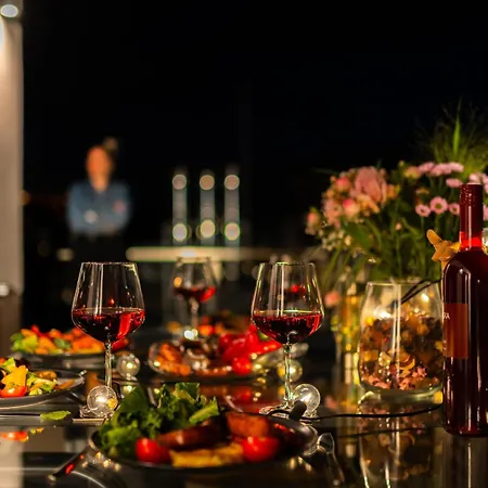 Elisabeth Downtown By Urbanrent Apartment Budapest
