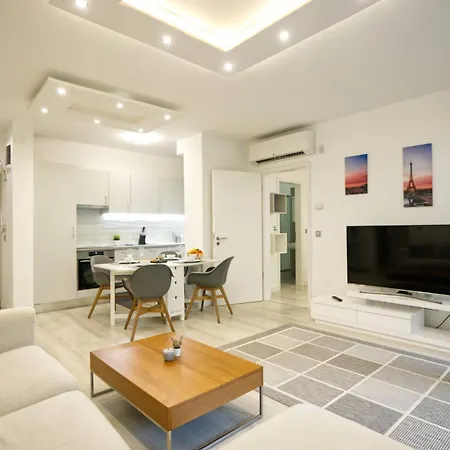 Elisabeth Downtown By Urbanrent *