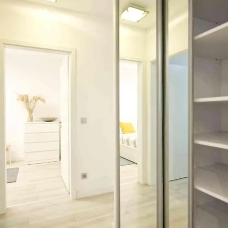 Elisabeth Downtown By Urbanrent Budapest