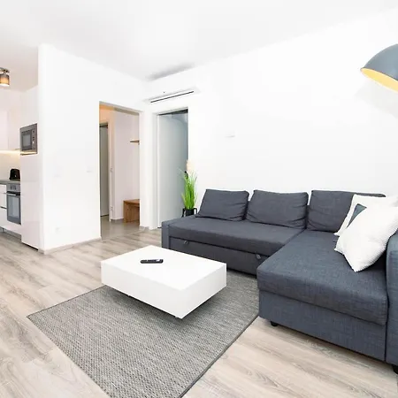 Elisabeth Downtown By Urbanrent Apartment
