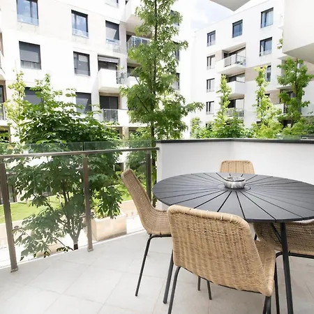 Elisabeth Downtown By Urbanrent *