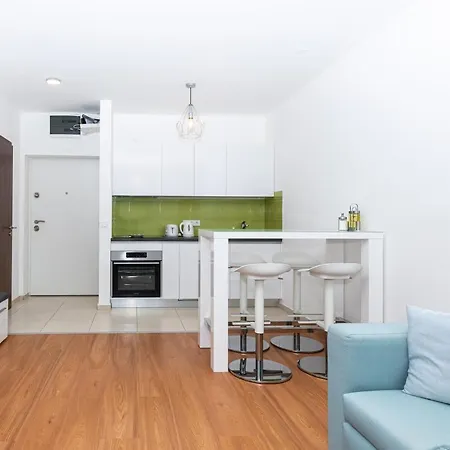 Elisabeth Downtown By Urbanrent Budapest