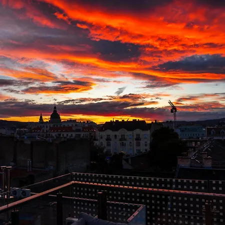 Elisabeth Downtown By Urbanrent Apartment Budapest