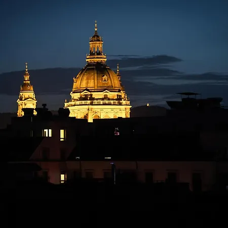 Elisabeth Downtown By Urbanrent Budapešť