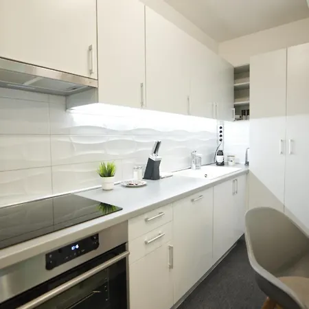 Elisabeth Downtown By Urbanrent