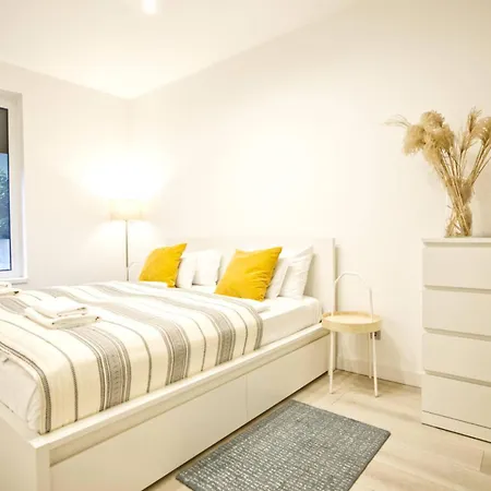 Elisabeth Downtown By Urbanrent *