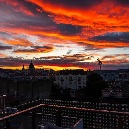 Elisabeth Downtown By Firsthost * Budapest