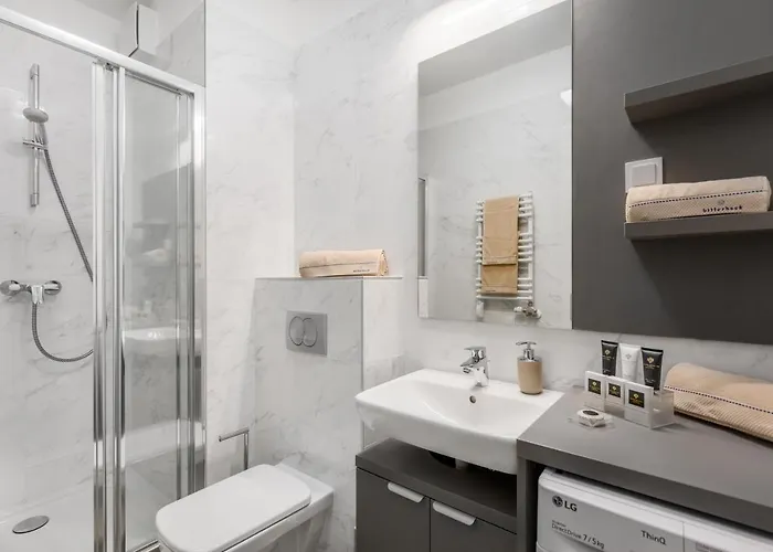 Elisabeth Downtown By Firsthost *