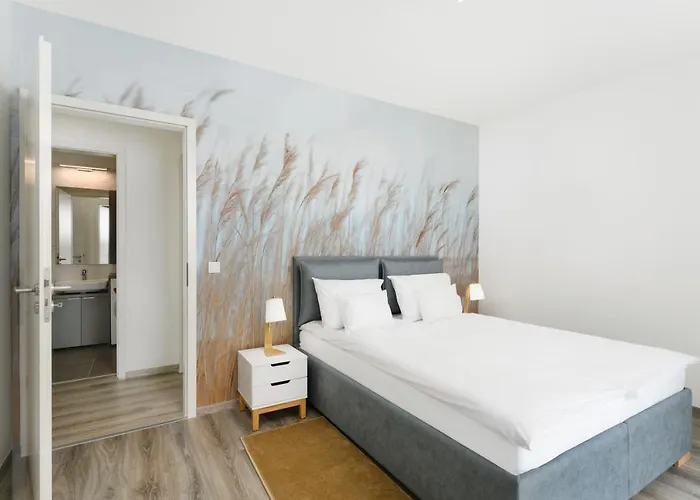 Elisabeth Downtown By Firsthost