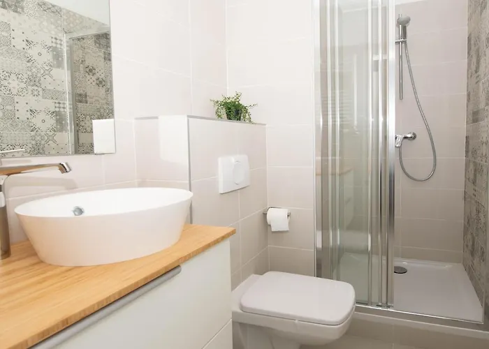 Elisabeth Downtown By Firsthost *