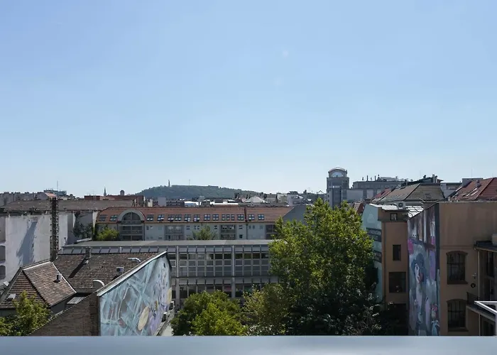 Elisabeth Downtown By Firsthost *