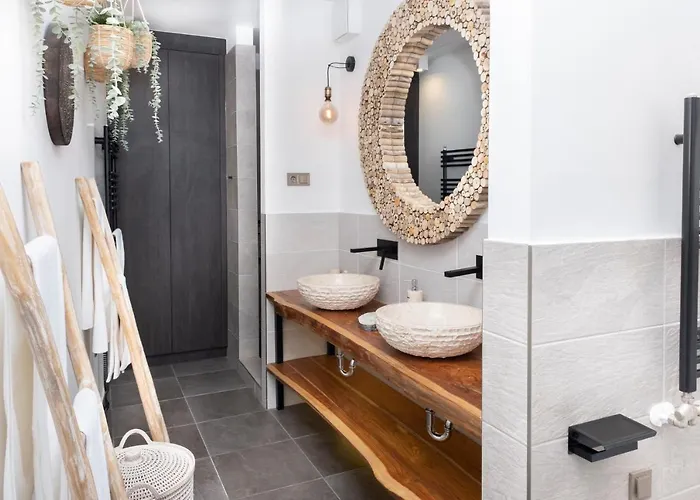 Elisabeth Downtown By Firsthost *