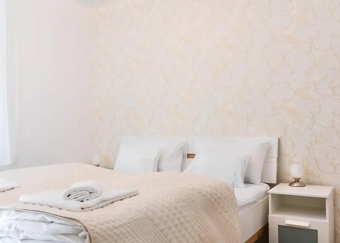 Elisabeth Downtown By Firsthost * Boedapest